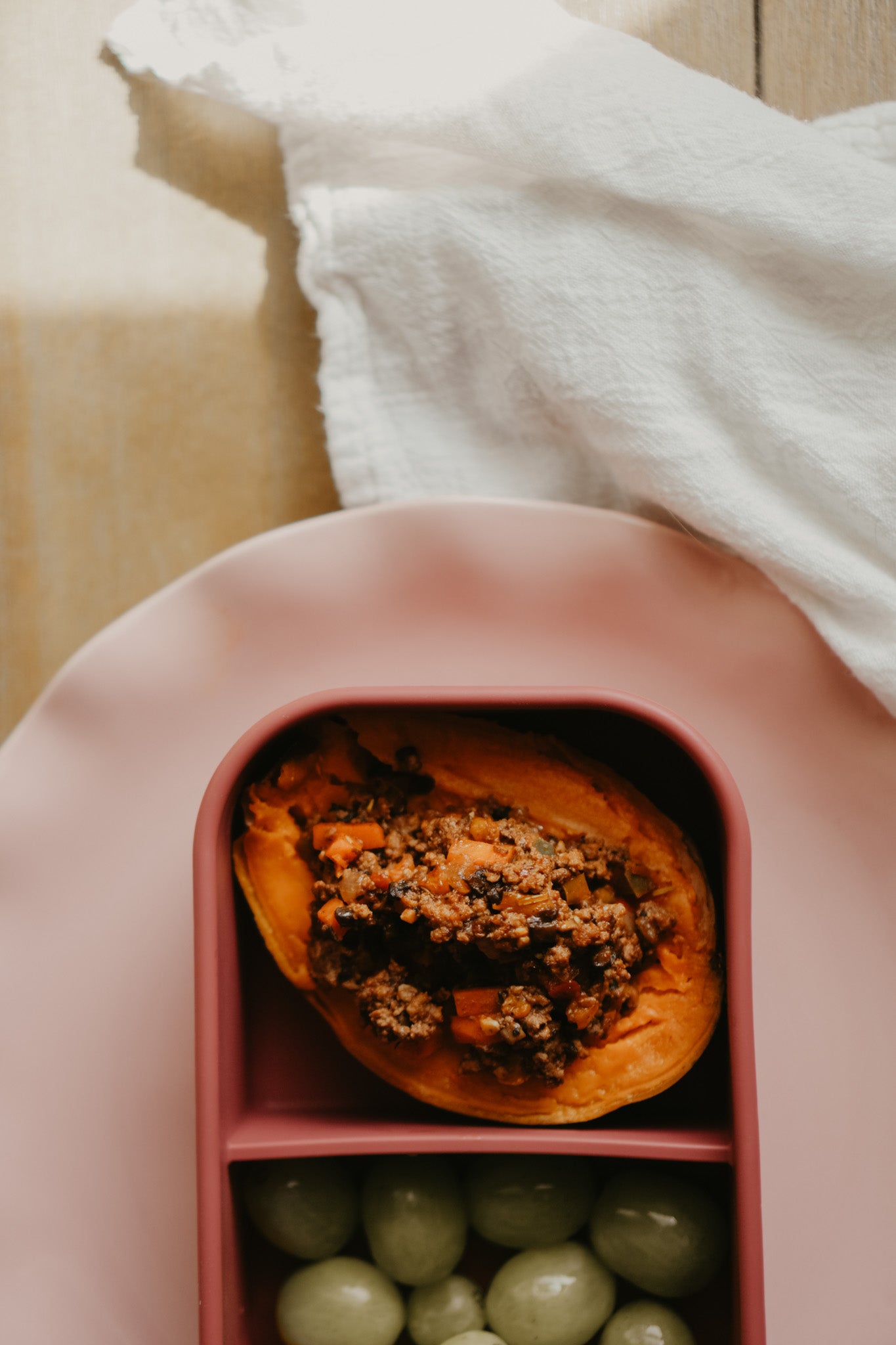 Two Divided Bento - Frosted Cranberry